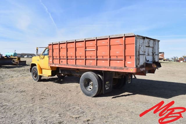 Image of GMC 6500 equipment image 3