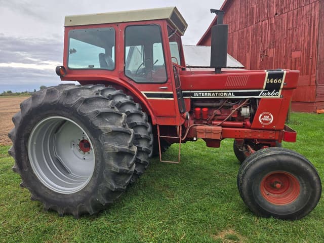 Image of International Harvester 1466 equipment image 2