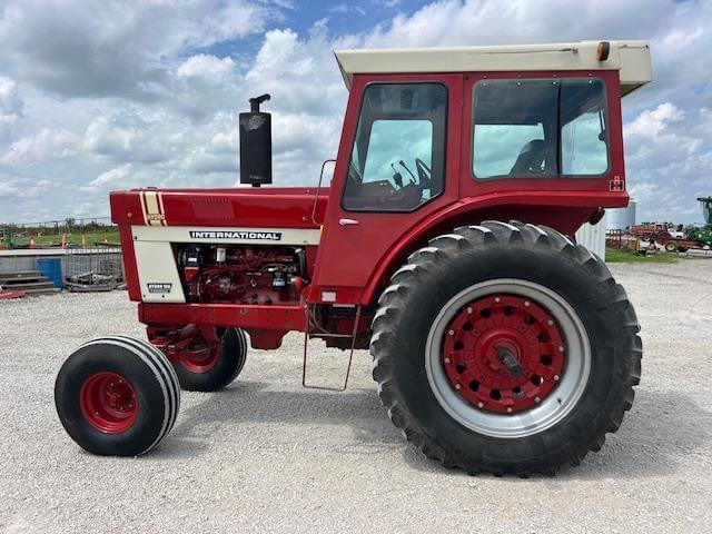 Image of International Harvester Hydro 100 equipment image 2