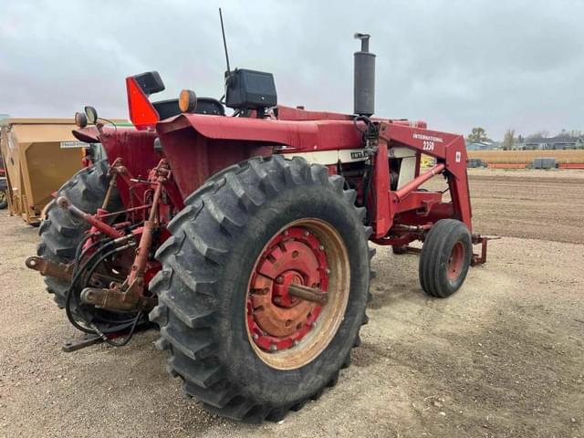 Image of International Harvester Hydro 100 equipment image 4