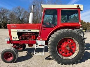 Main image International Harvester 1066 65