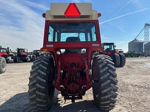 Main image International Harvester 1066 68