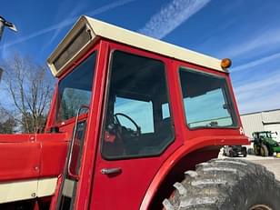 Main image International Harvester 1066 81