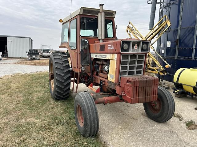 Image of International Harvester 1066 equipment image 3