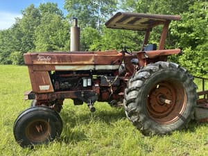 1975 International Harvester 1066 Image