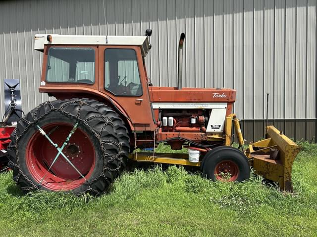 Image of International Harvester 1066 equipment image 4