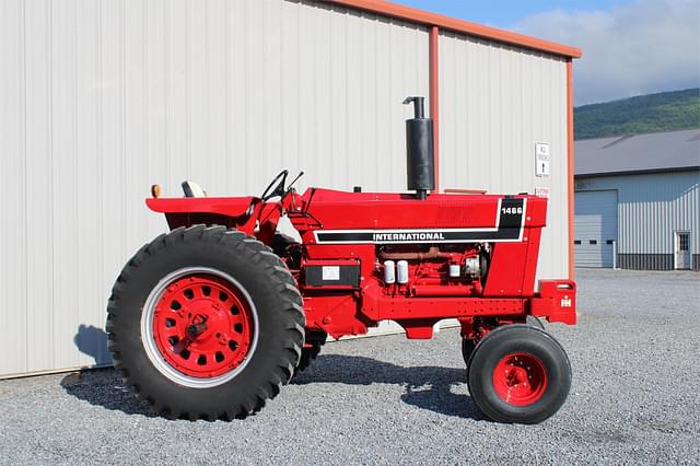 Image of International Harvester 1466 equipment image 1