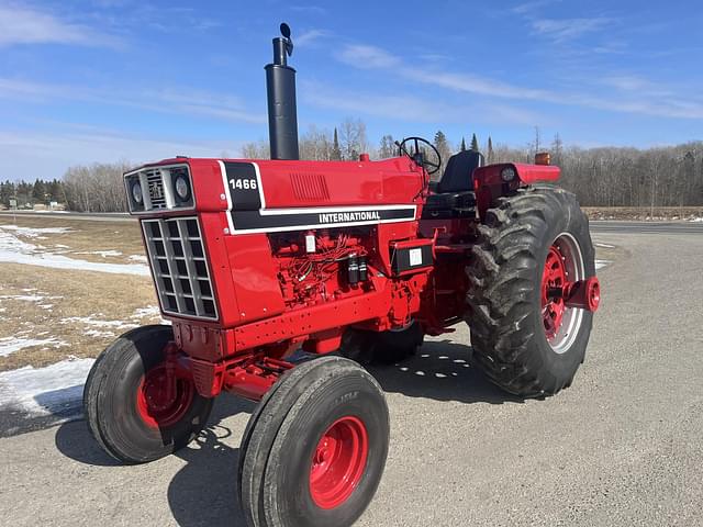 Image of International Harvester 1466 equipment image 2