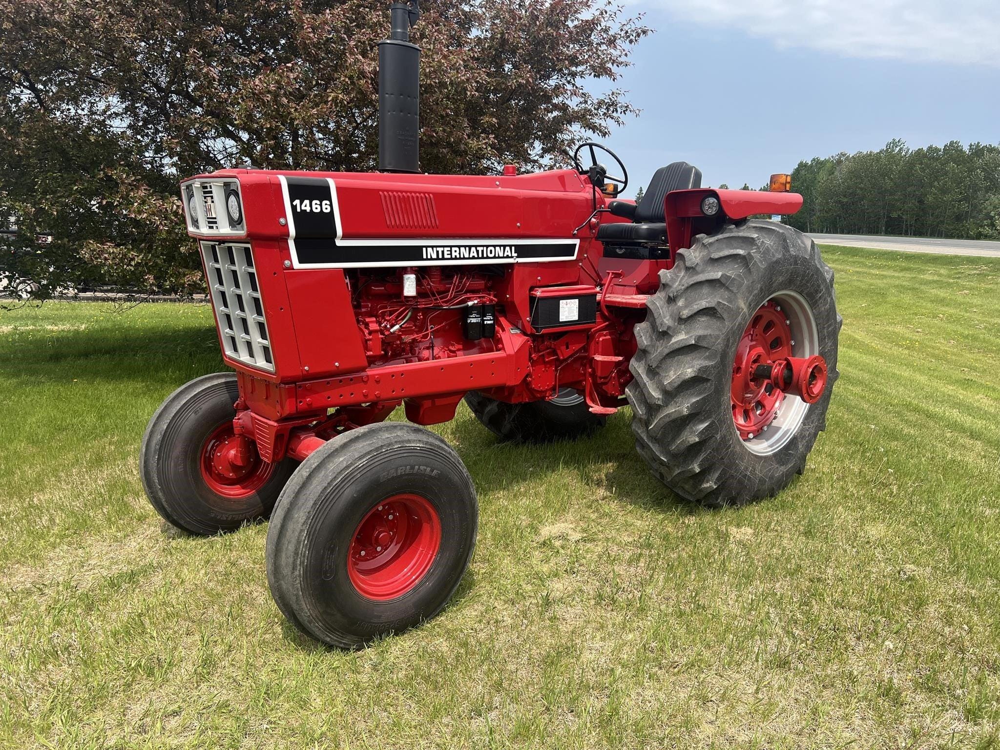 1975 International Harvester 1466 Equipment Image0