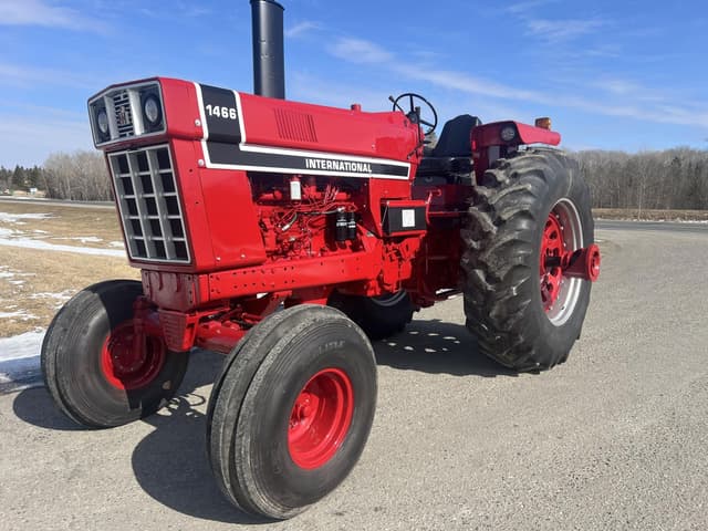 Image of International Harvester 1466 equipment image 4