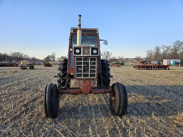 Image of International Harvester 1466 equipment image 1
