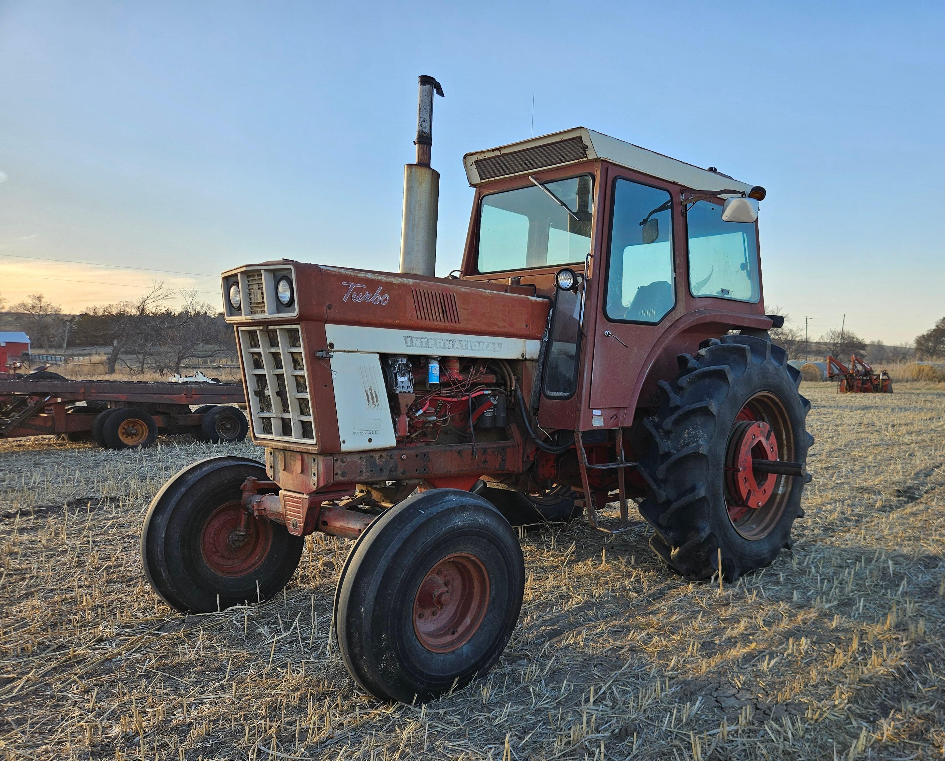 Main image International Harvester 1466