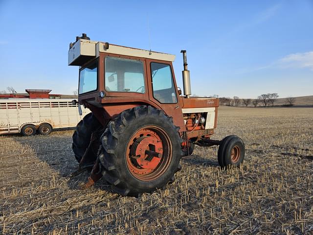 Image of International Harvester 1466 equipment image 4