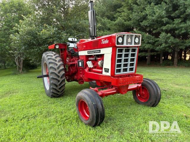 Image of International Harvester 1466 equipment image 2