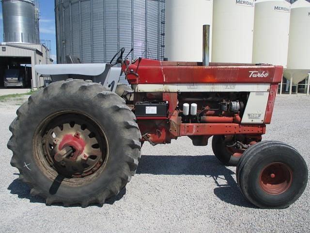 Image of International Harvester 1566 equipment image 3