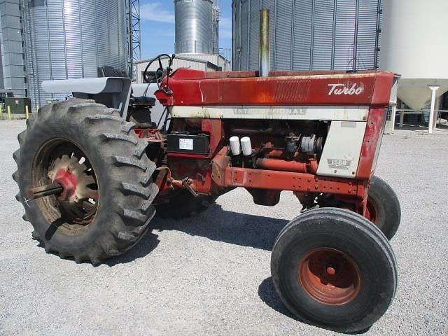 Image of International Harvester 1566 equipment image 1