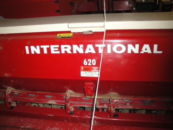 Image of International 620 equipment image 2