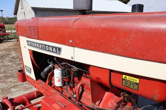 Image of International Harvester 666 equipment image 4