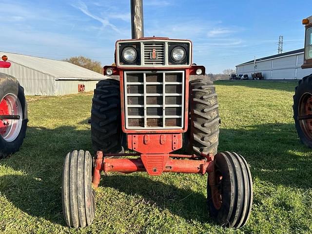 Image of International Harvester 766 equipment image 1