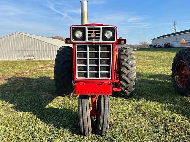 Image of International Harvester 766 equipment image 1