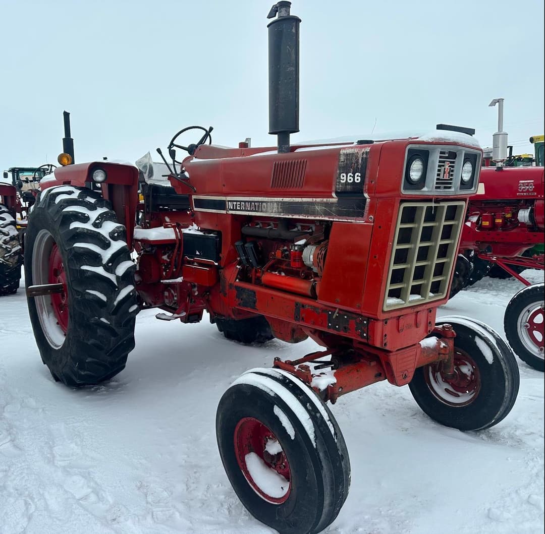 Image of International Harvester 966 Primary image