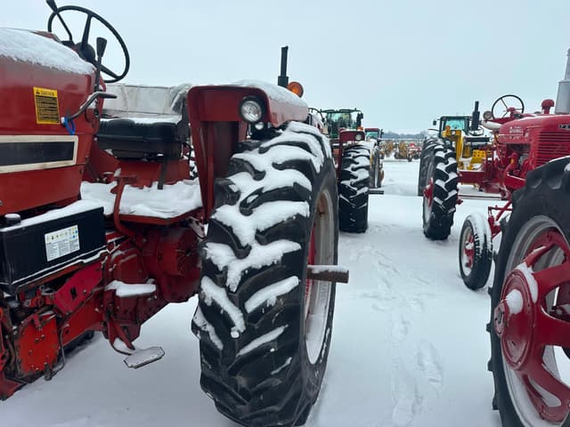 Image of International Harvester 966 equipment image 4