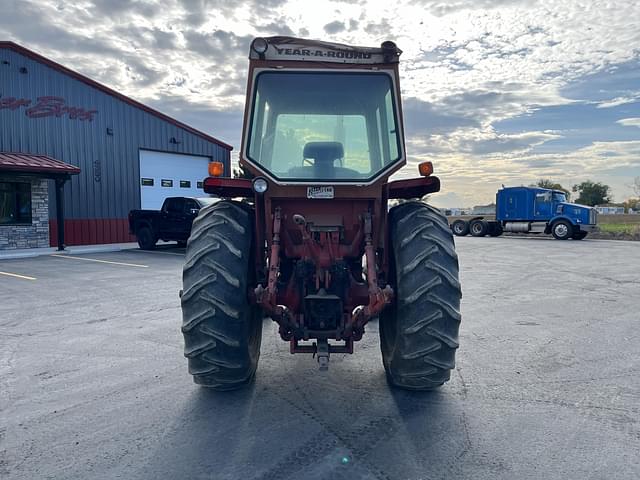 Image of International Harvester 1066 equipment image 3