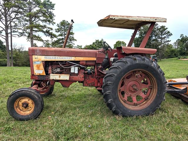 Image of Farmall Hydro 70 equipment image 1