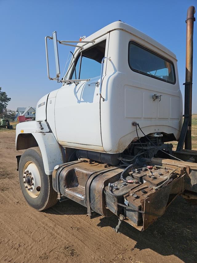 Image of International Fleetstar 2050A equipment image 1