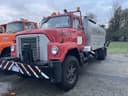 1975 International Fleetstar 2070A Image