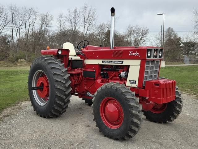 Image of International Harvester 1466 equipment image 2