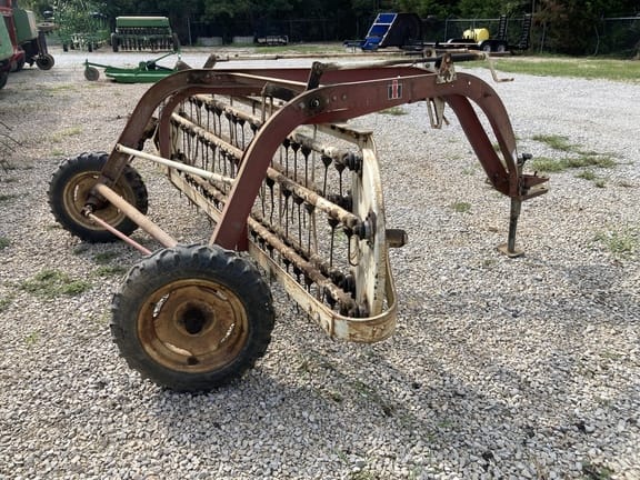 Main image International Harvester 35