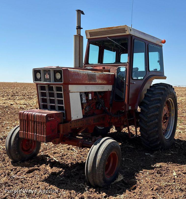 Image of International Harvester 1066 Primary image