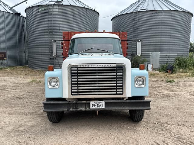 Image of International Loadstar 1600 equipment image 2