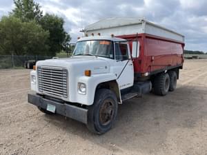 1975 International 1800 Image