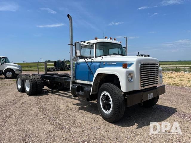 Image of International Loadstar 1850 equipment image 4