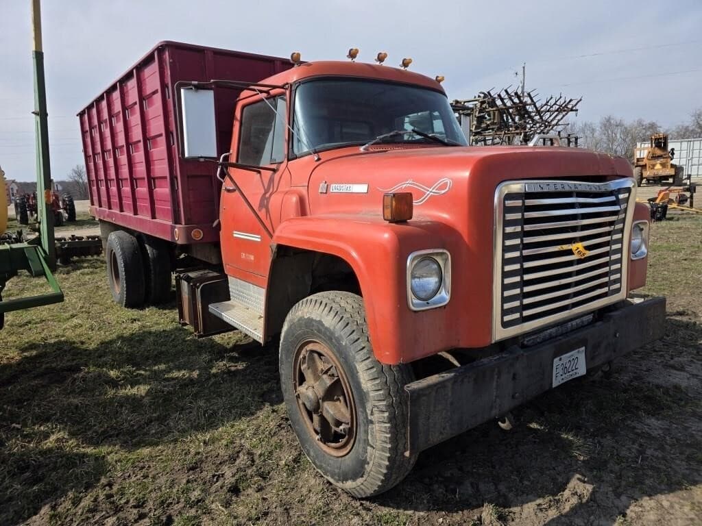Image of International Loadstar 1800 Primary image