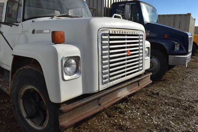 Image of International Loadstar 1600 equipment image 3