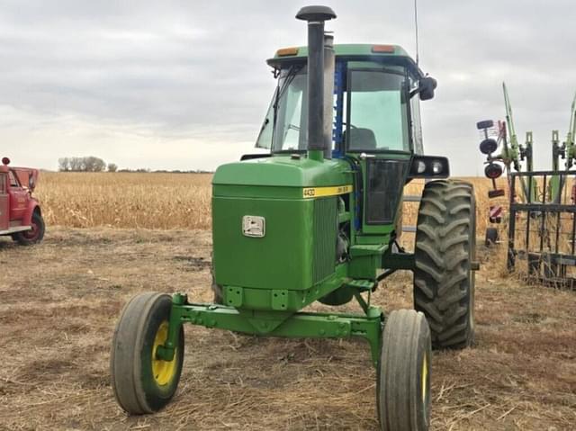 Image of John Deere 4430 equipment image 1