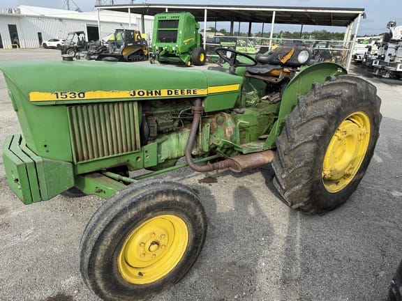1975 John Deere 1530 Equipment Image0
