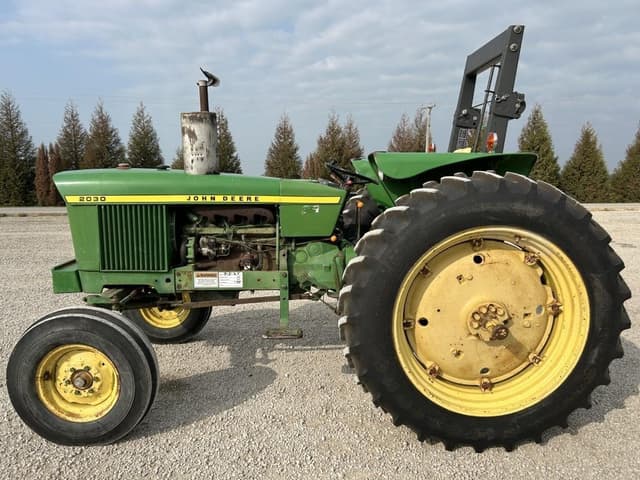 Image of John Deere 2030 equipment image 2