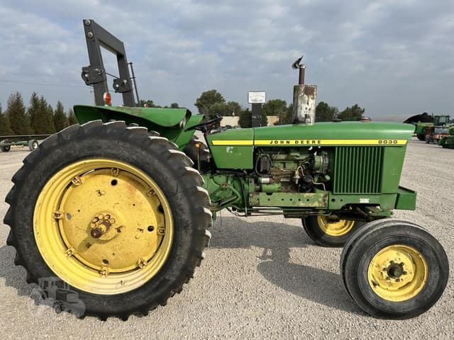 Image of John Deere 2030 equipment image 3