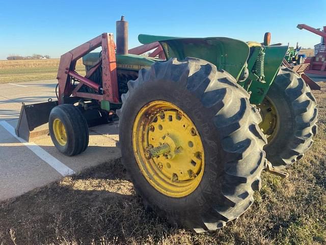 Image of John Deere 2030 equipment image 3