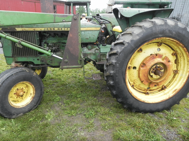 Image of John Deere 2630 equipment image 3