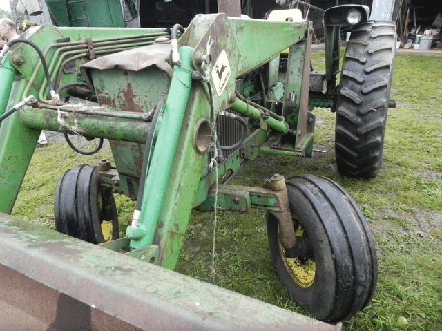 Image of John Deere 2630 equipment image 4