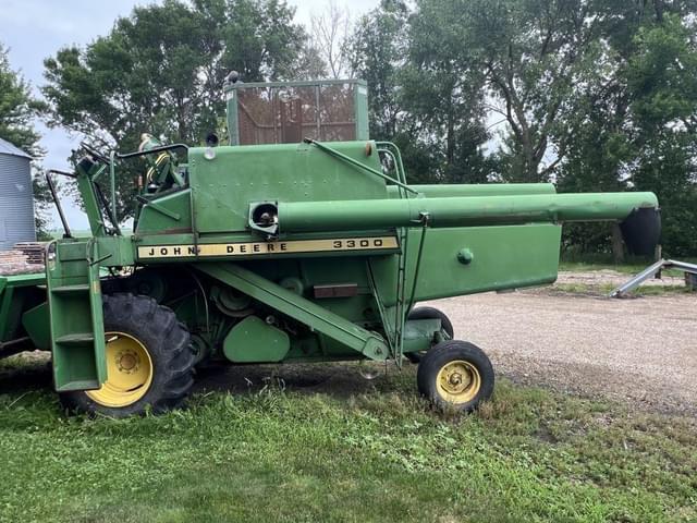 Image of John Deere 3300 equipment image 1