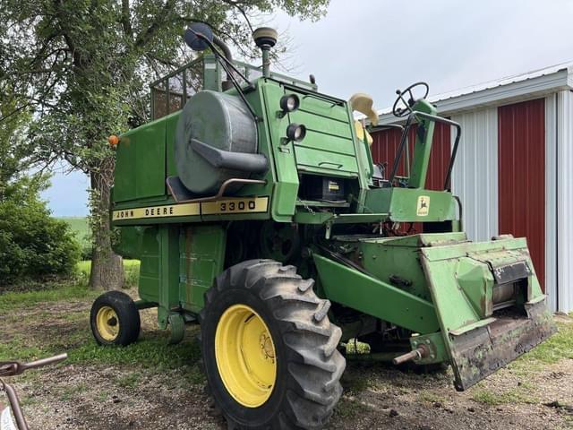 Image of John Deere 3300 equipment image 3