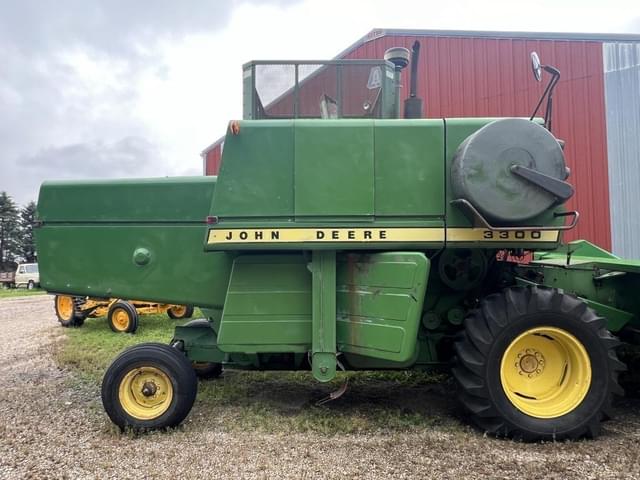 Image of John Deere 3300 equipment image 2