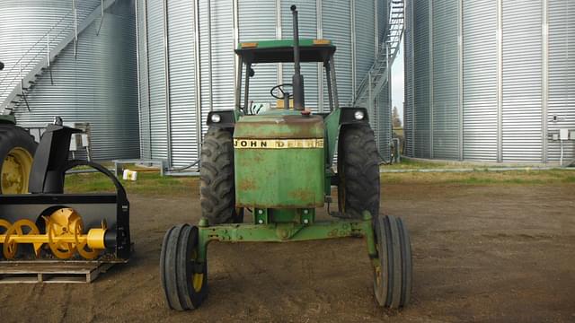 Image of John Deere 4030 equipment image 2