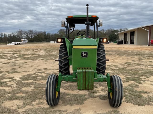 Image of John Deere 4030 equipment image 2